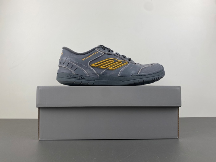 B*alenciaga runner Sneaker AM20260331-1