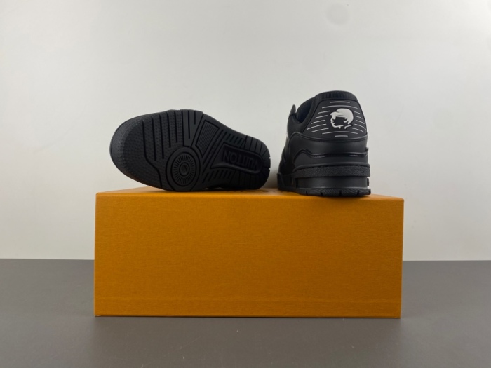 L*ouis V*uitton Top Sneaker Trainer MK 20260331-10