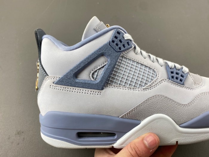 Air Jordan 4 Retro UNC Tar Heels PE HV9204-407