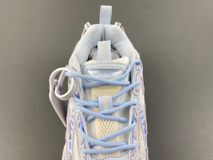 O*ff W*hite Low Tops Sneakers MK 20260414-2