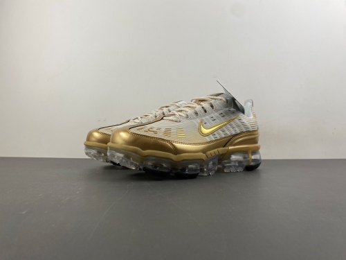 Air VaporMax 360 White Metallic Gold