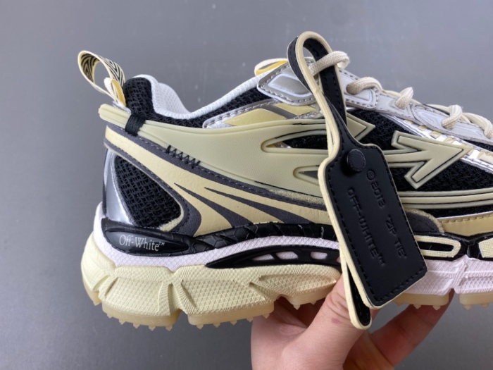 O*ff W*hite Low Tops Sneakers MK 20260623-1