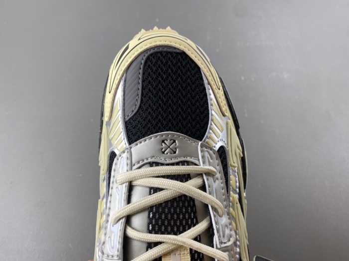 O*ff W*hite Low Tops Sneakers MK 20260623-1