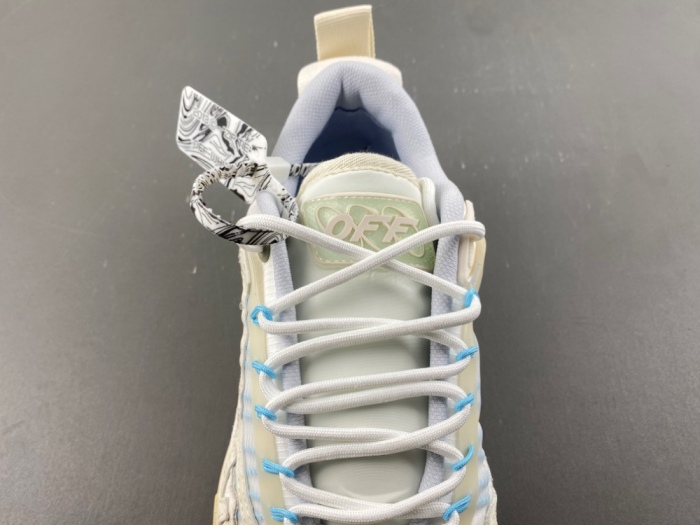 O*ff W*hite Low Tops Sneakers MK 20260625-4