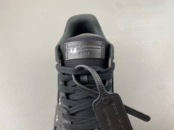 O*ff W*hite Low Tops Sneakers MK 20260625-36