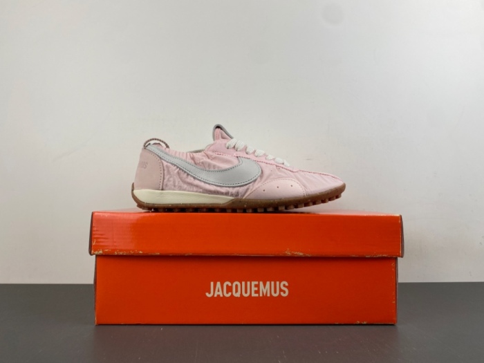 Moon Shoe SP J*acquemus Aluminum Pink HV8547-601