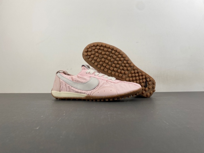 Moon Shoe SP J*acquemus Aluminum Pink HV8547-601