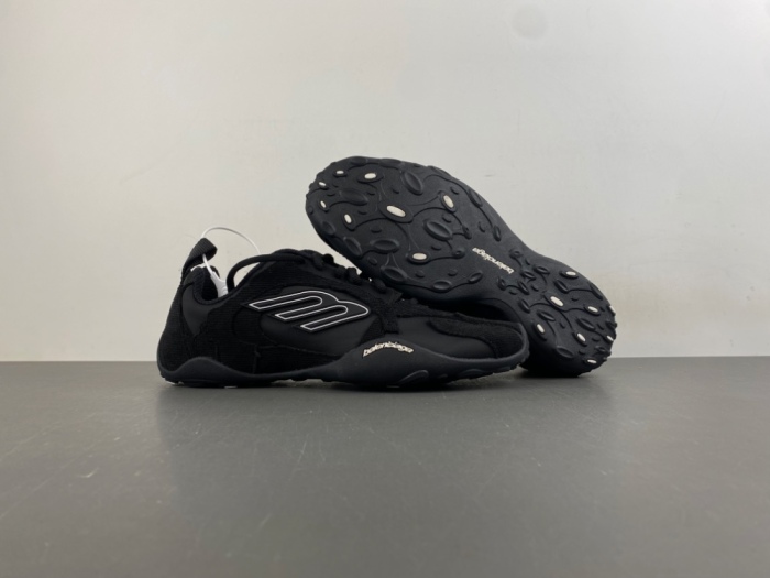 B*alenciaga Monday Ultra Sneaker AM20260625-20
