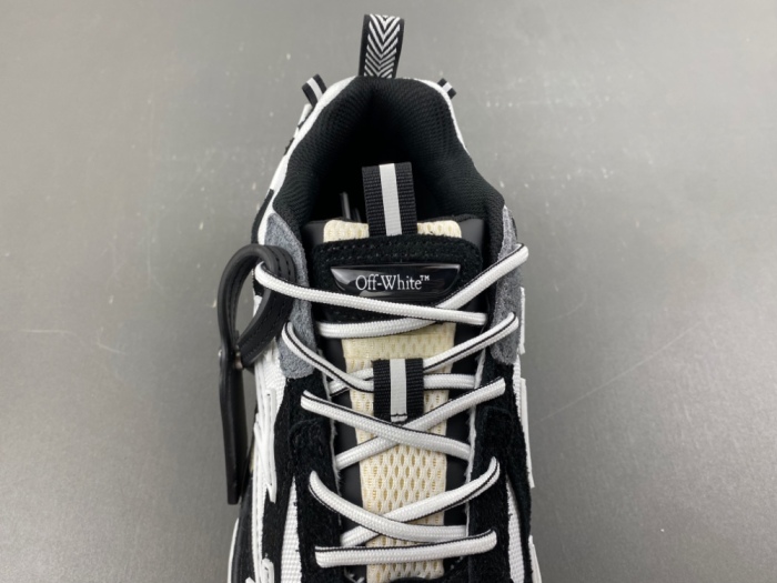 O*ff W*hite Low Tops Sneakers MK 20260627-13
