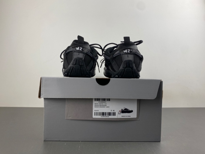 B*alenciaga Monday Ultra Sneaker AM20260627-10