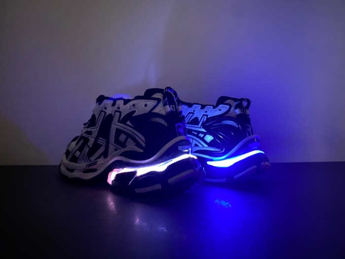 B*alenciaga runner LED Sneaker AM20260627-2