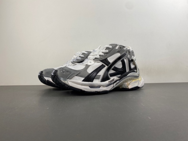 B*alenciaga runner LED Sneaker AM20260628-3