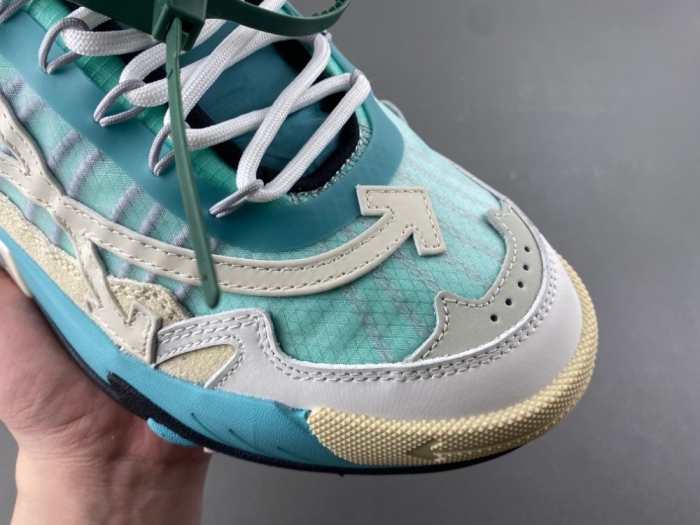 O*ff W*hite Low Tops Sneakers MK 20260713-6