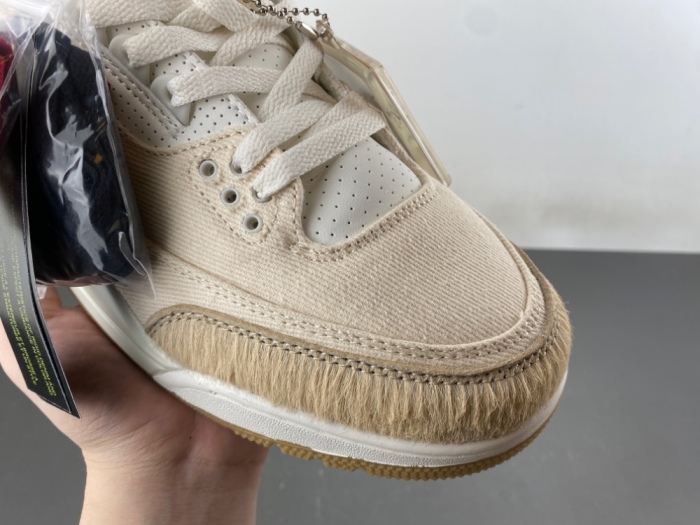 Air Jordan 3 Retro Levi’s Lunar New Year  IR0910-400