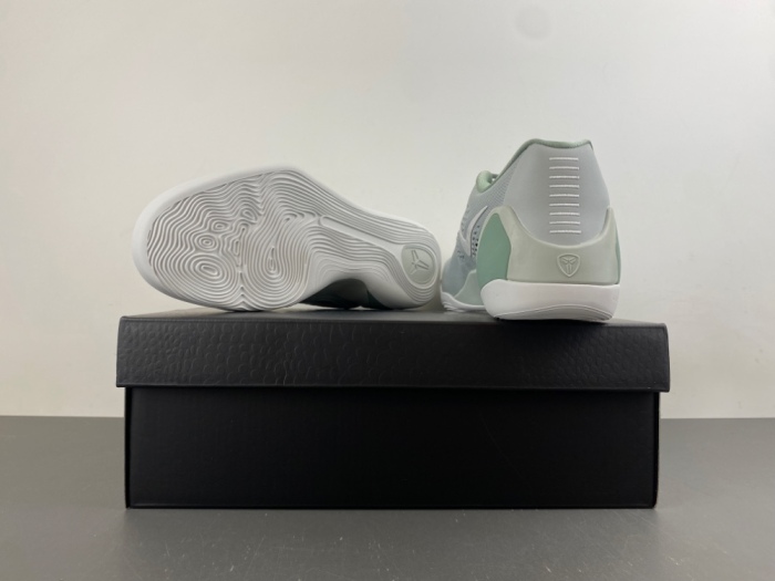 Kobe 9 EM Low Protro Light Silver Steam  IH1401-003