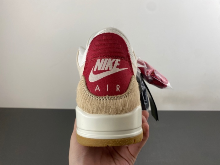 Air Jordan 3 Retro Levi’s Lunar New Year  IR0910-400