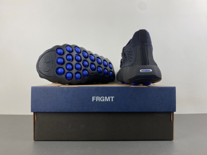 Mind 002 Flyknit Fragment Black IQ8504-002