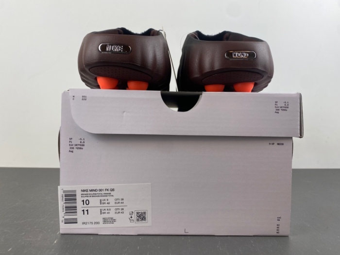 Mind 001 Flyknit Slide Bronze Eclipse Total Orange  IR2175-200