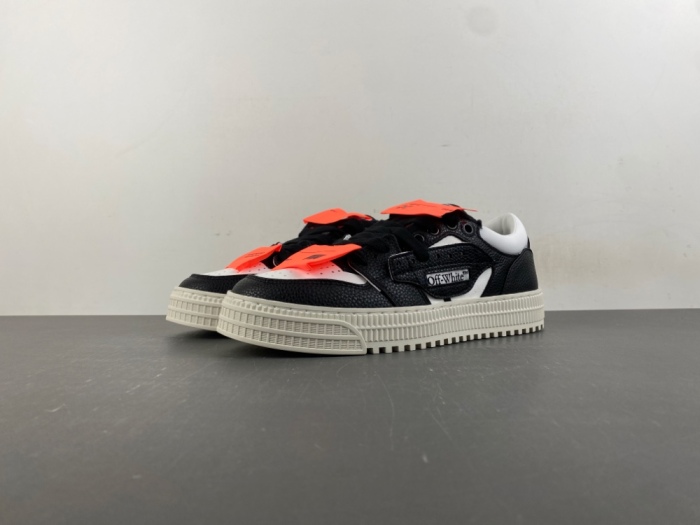 O*ff W*hite Low Tops Sneakers MK 20260812-20