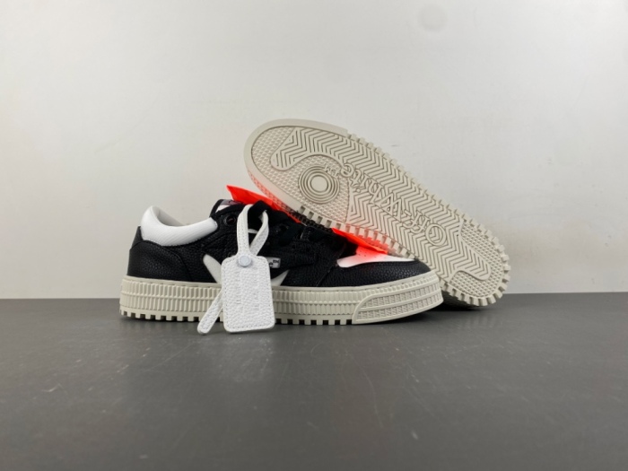 O*ff W*hite Low Tops Sneakers MK 20260812-20