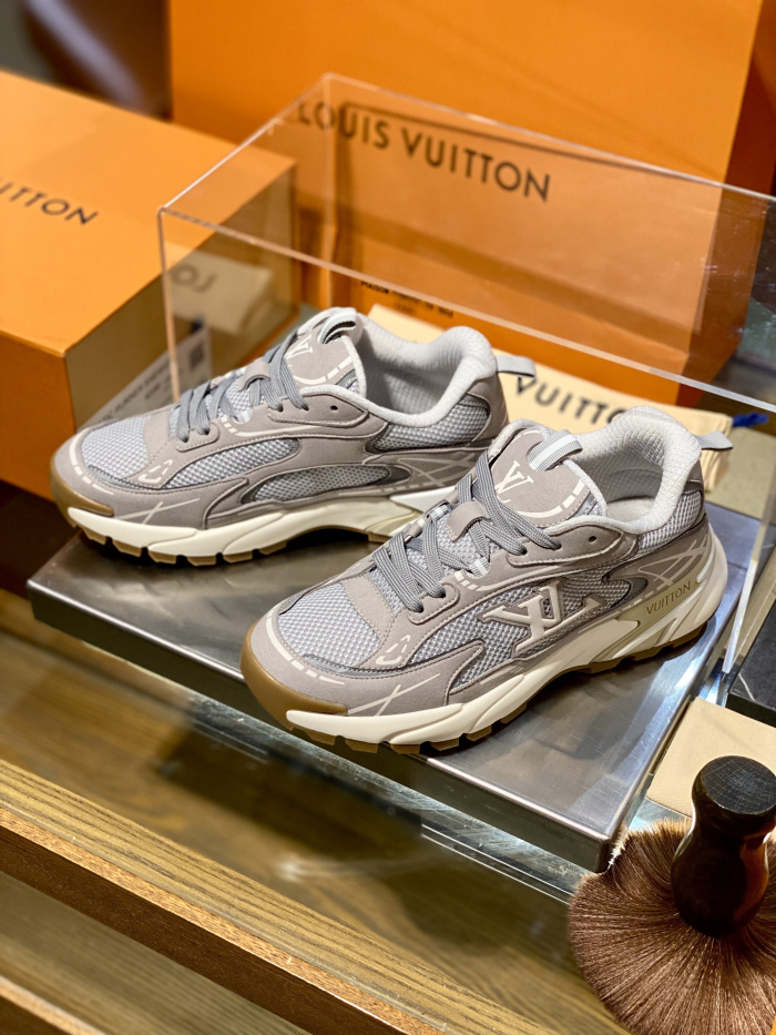 L*ouis V*uitton Top Sneaker Trainer RR20260816-16