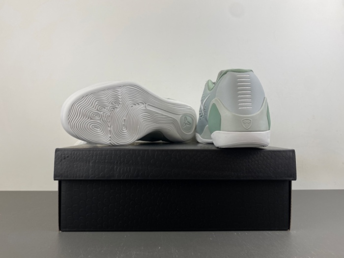 Kobe 9 EM Low Protro Light Silver Steam IH1401-003