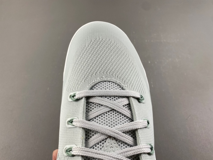 Kobe 9 EM Low Protro Light Silver Steam IH1401-003