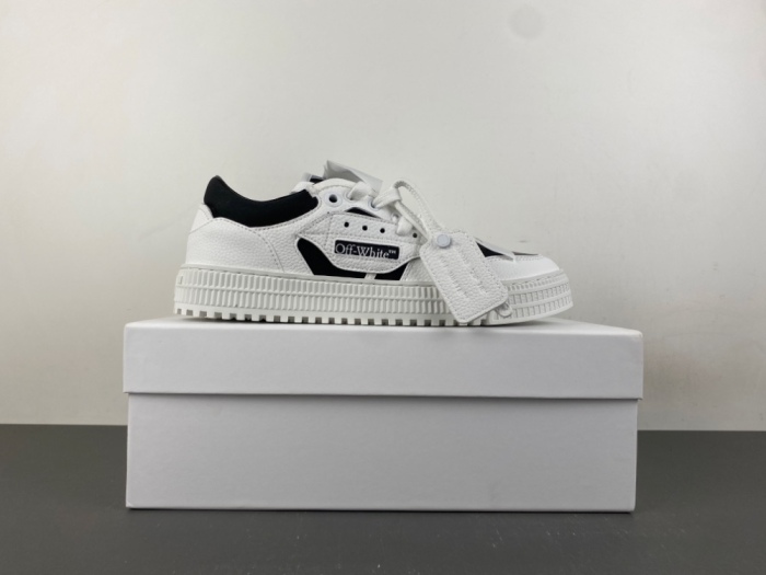 O*ff W*hite Low Tops Sneakers MK 20260827-5