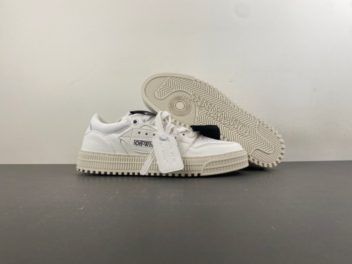 O*ff W*hite Low Tops Sneakers MK 20260827-14