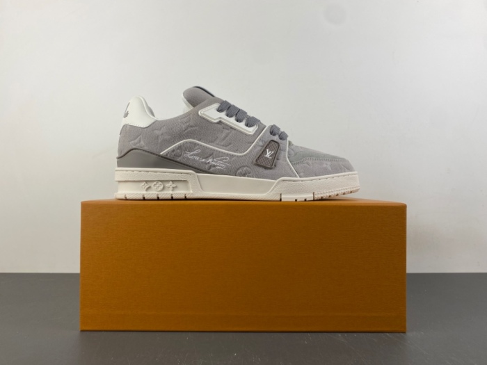 L*ouis V*uitton Top Sneaker Trainer RR20260827-1