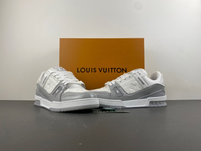 L*ouis V*uitton Top Sneaker Trainer MK20260829-15