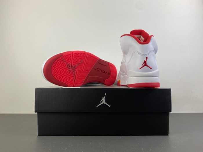 Air Jordan 5 Retro Sunset (2026)  IV5678-102