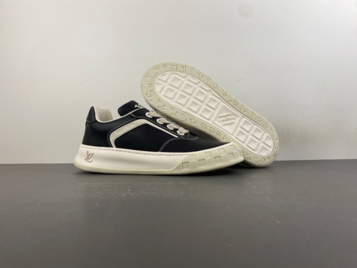 L*ouis V*uitton Top Sneaker Trainer RR20260829-1