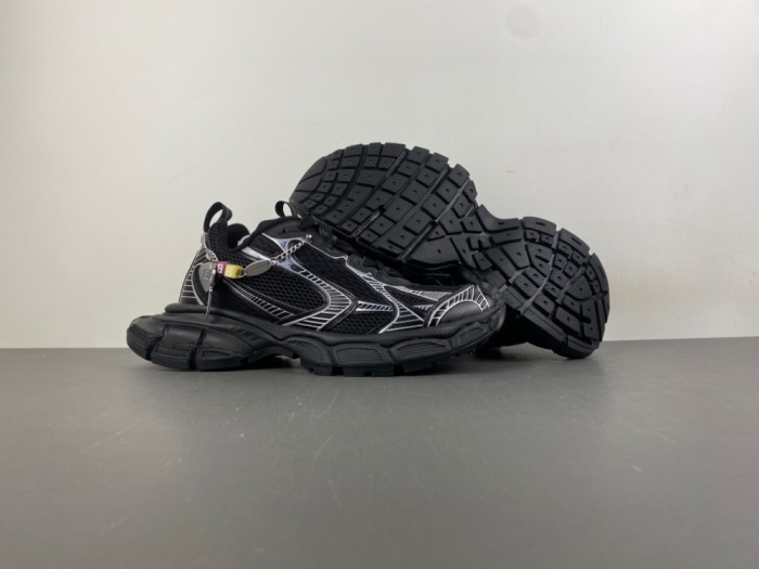 B*alenciaga 3XL AM 20260829-13
