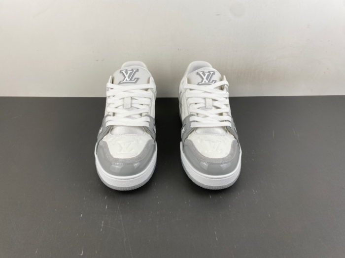 L*ouis V*uitton Top Sneaker Trainer MK20260829-15