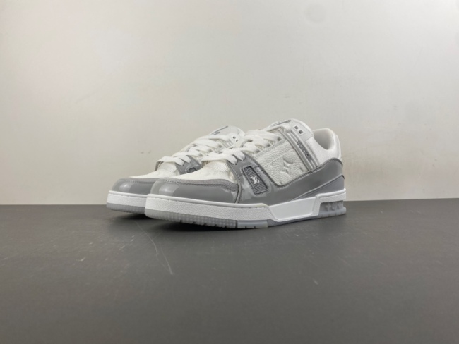 L*ouis V*uitton Top Sneaker Trainer MK20260829-15