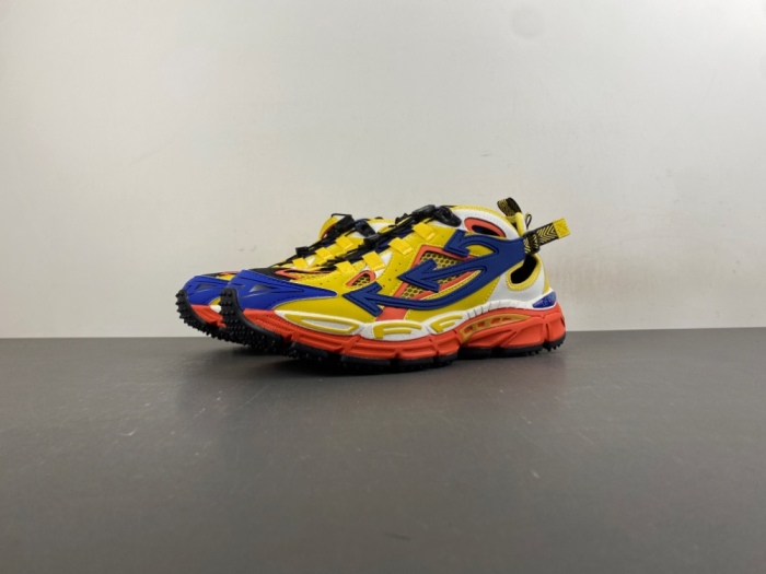 O*ff W*hite Low Tops Sneakers MK 20260829-5