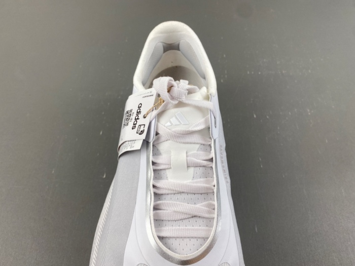 Hyper Boost Edge White Light Solid Grey KK0288