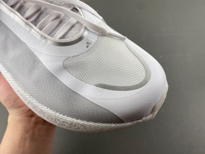 Hyper Boost Edge White Light Solid Grey KK0288