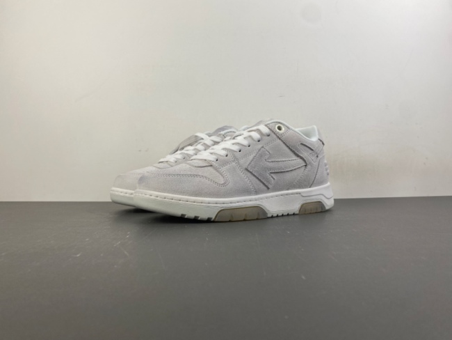 O*ff W*hite Low Tops Sneakers MK 20260901-3