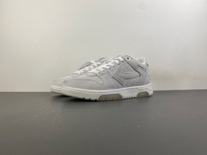 O*ff W*hite Low Tops Sneakers MK 20260901-3