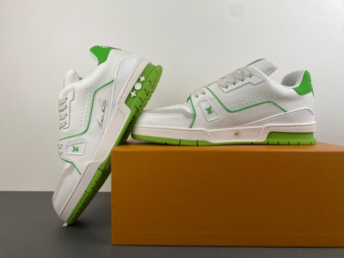 L*ouis V*uitton Top Sneaker Trainer MK20260901-1