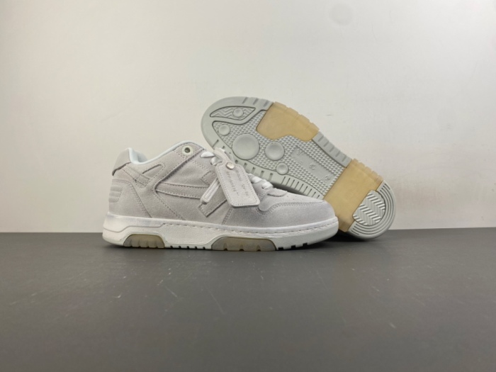 O*ff W*hite Low Tops Sneakers MK 20260901-3