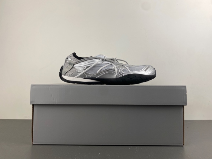 B*alenciaga Monday Ultra Sneaker AM20260903-5