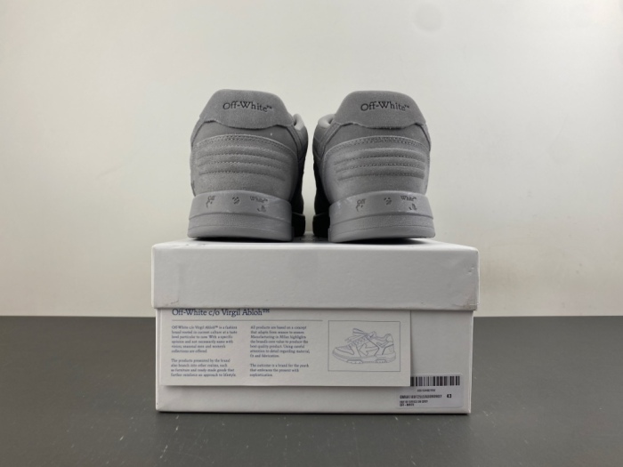 O*ff W*hite Low Tops Sneakers MK 20260904-1