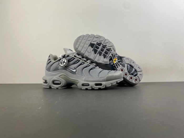 Air Max Plus Wolf Grey 852630-021