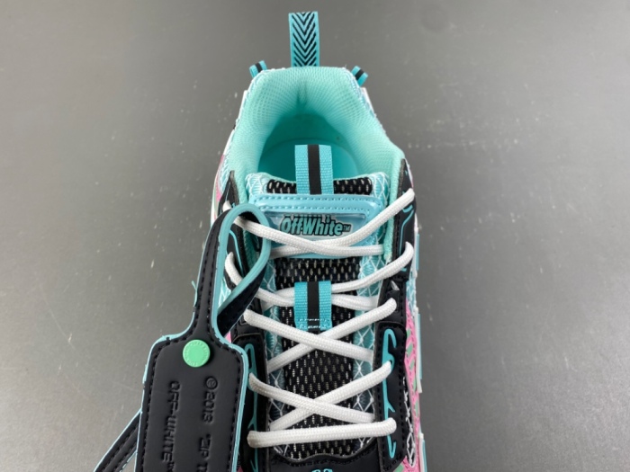 O*ff W*hite Low Tops Sneakers MK 20260904-5