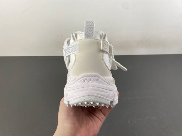 O*ff W*hite Low Tops Sneakers MK 20260907-7