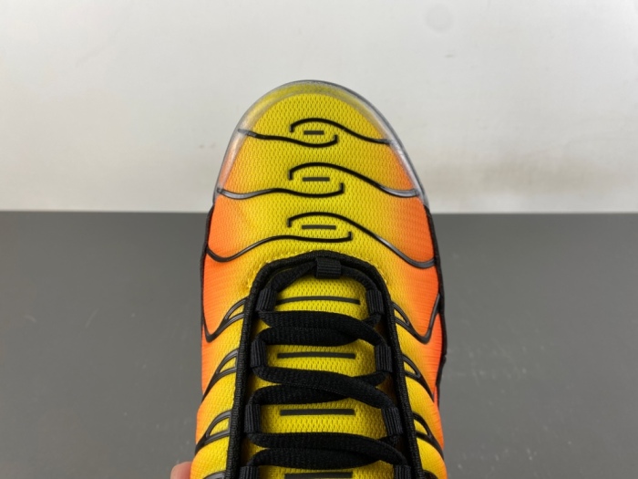 Air Max Plus Sunset  HF0552-001