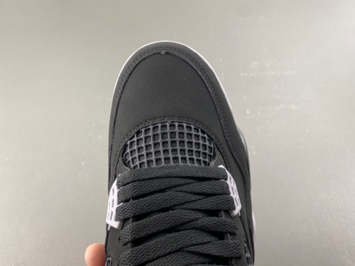Air Jordan 4 Retro OG Bred (2026)  IX8180-001